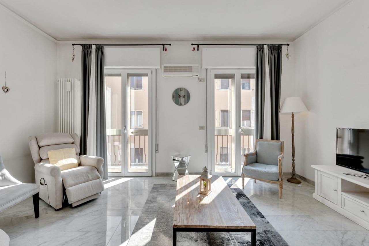 Elegant Blue Apartment Виченца Екстериор снимка